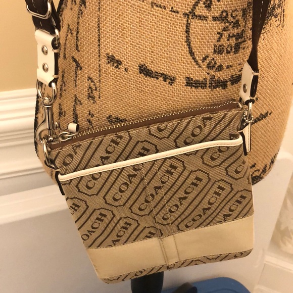 Coach purse - Picture 3 of 4